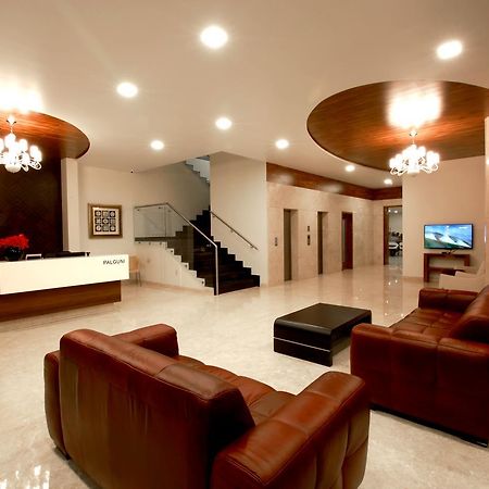 Palguni Residency Hotel Hassan Ngoại thất bức ảnh