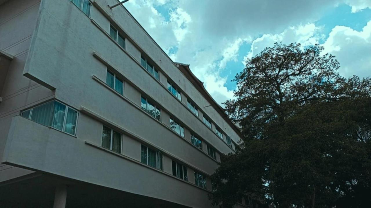 Palguni Residency Hotel Hassan Ngoại thất bức ảnh