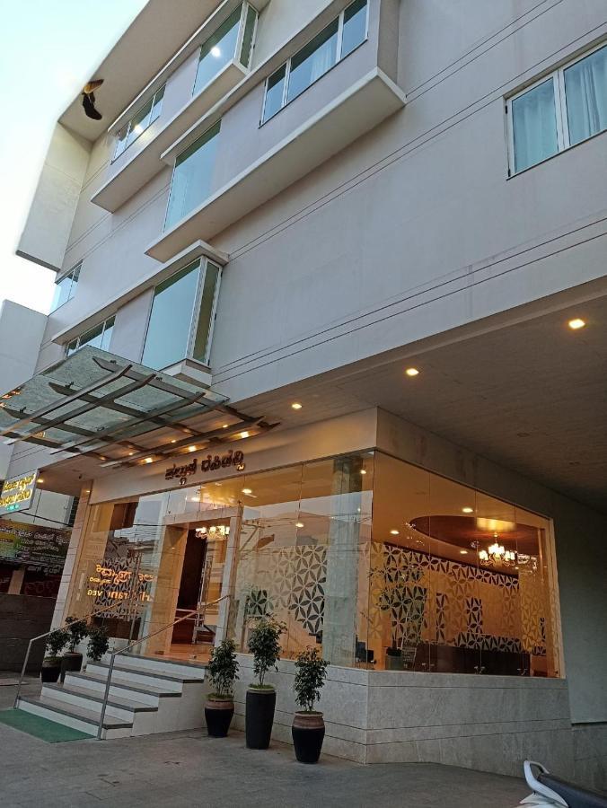 Palguni Residency Hotel Hassan Ngoại thất bức ảnh