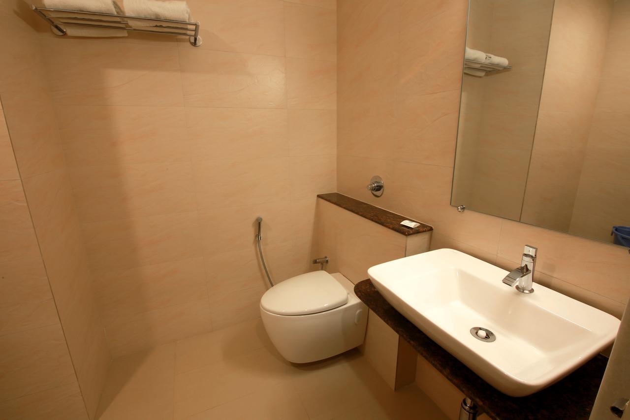 Palguni Residency Hotel Hassan Ngoại thất bức ảnh