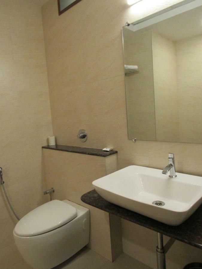 Palguni Residency Hotel Hassan Ngoại thất bức ảnh